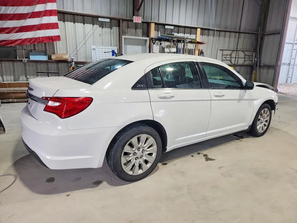 2014 CHRYSLER 200 LX  