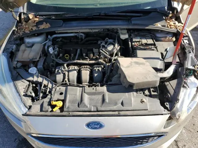 2017 FORD FOCUS SE  