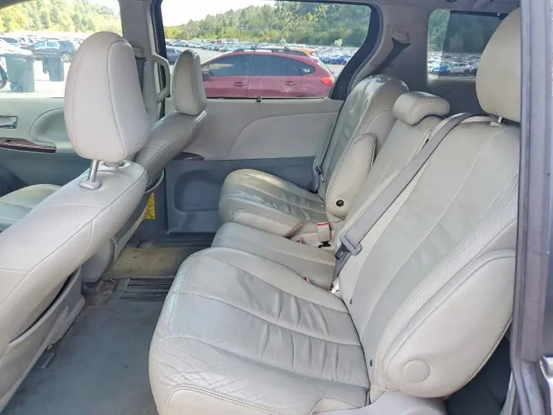 2012 TOYOTA SIENNA XLE 8-PASSENGER  