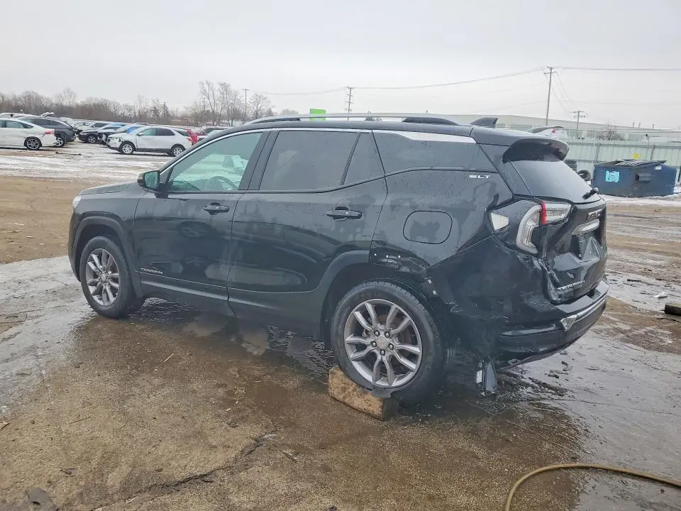 2022 GMC TERRAIN SLT  