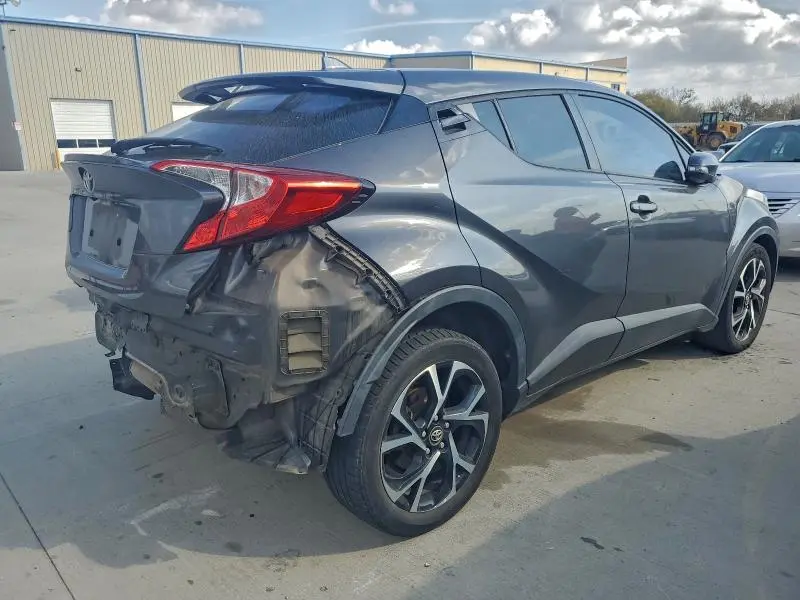 2018 TOYOTA C-HR XLE  