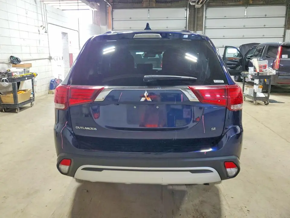 2020 MITSUBISHI OUTLANDER SE  