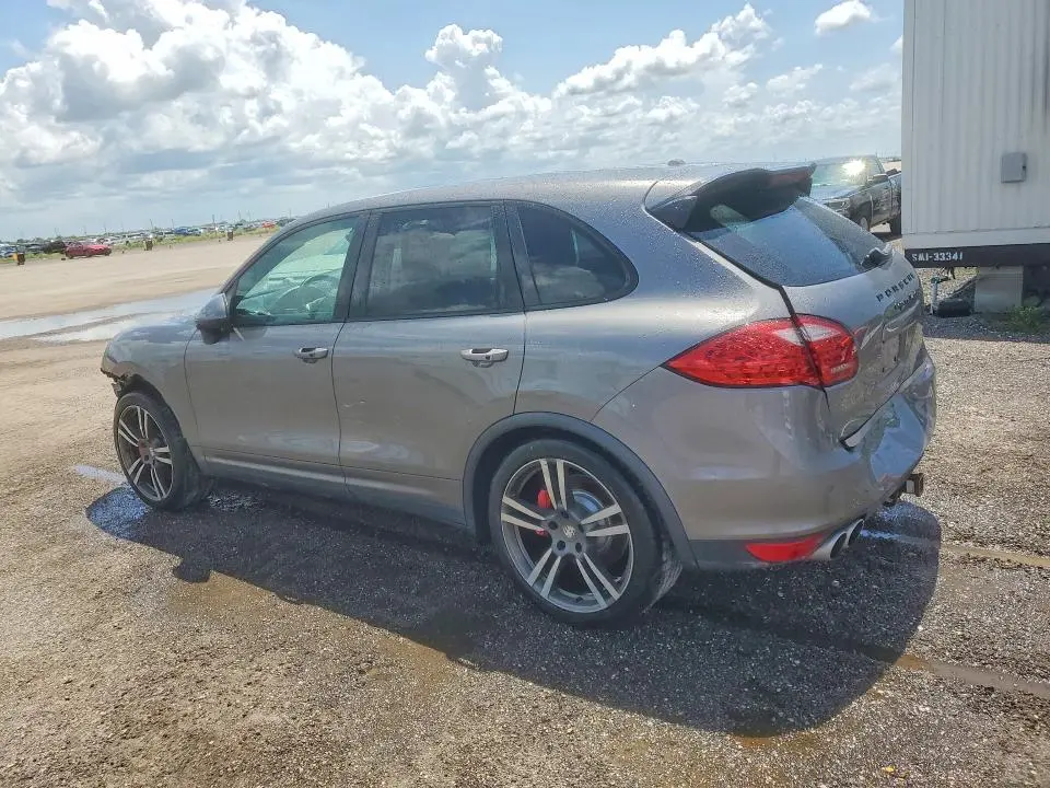 2011 PORSCHE CAYENNE TURBO  