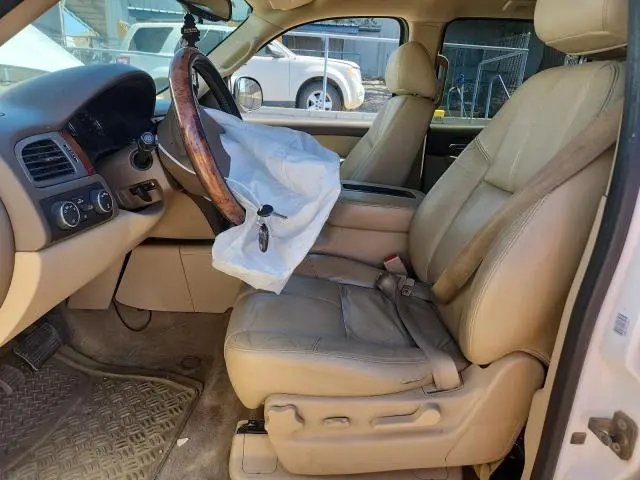 2011 CHEVROLET TAHOE K1500 LT  