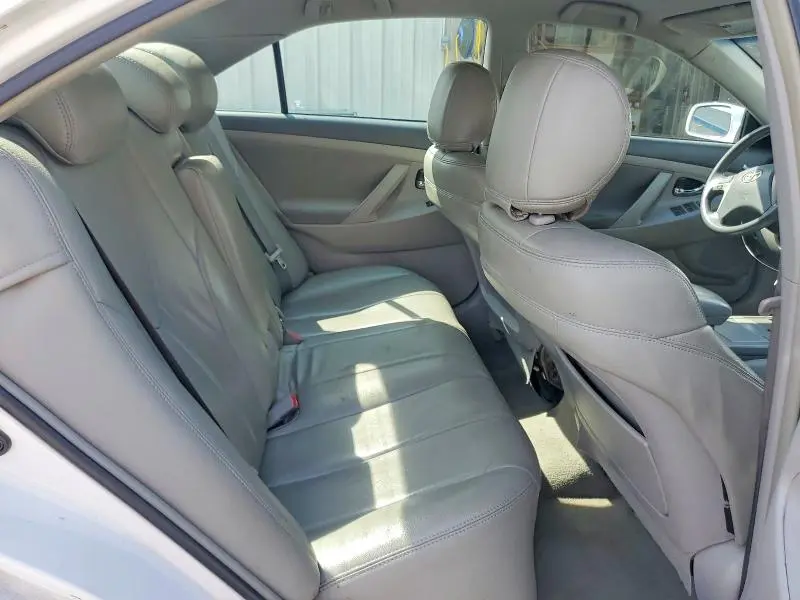 2011 TOYOTA CAMRY LE  