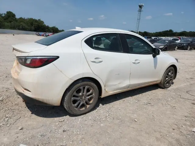 2019 TOYOTA YARIS L  