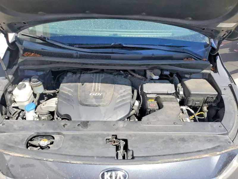 2017 KIA SEDONA LX  