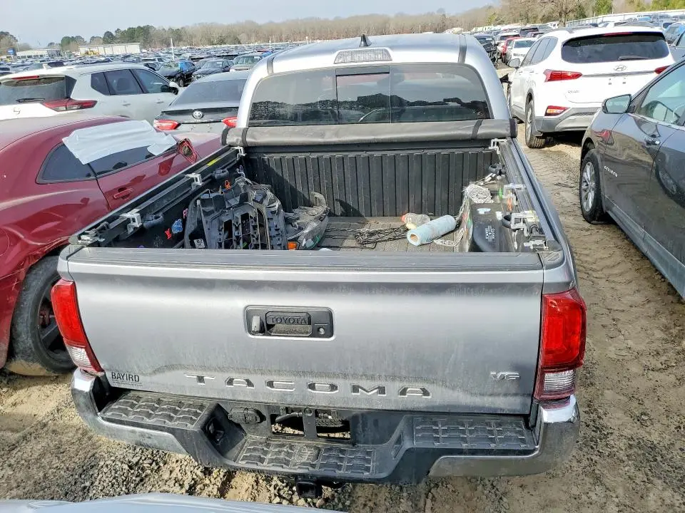 2021 TOYOTA TACOMA SR5 V6  