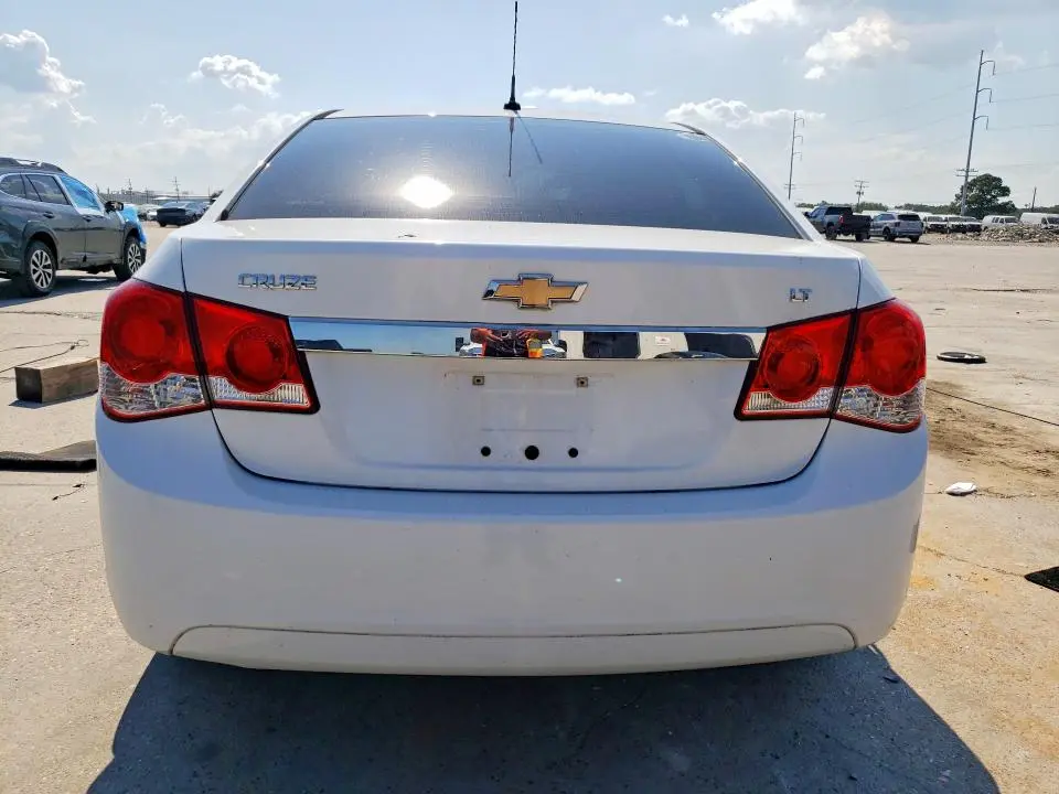 2014 CHEVROLET CRUZE LT  