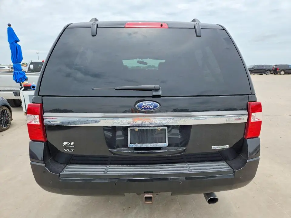 2017 FORD EXPEDITION EL XLT  