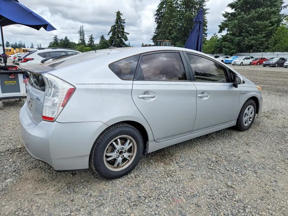 2010 TOYOTA PRIUS II  