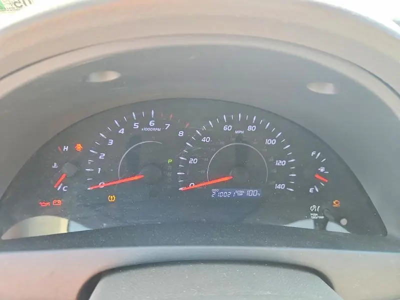 2011 TOYOTA CAMRY LE  