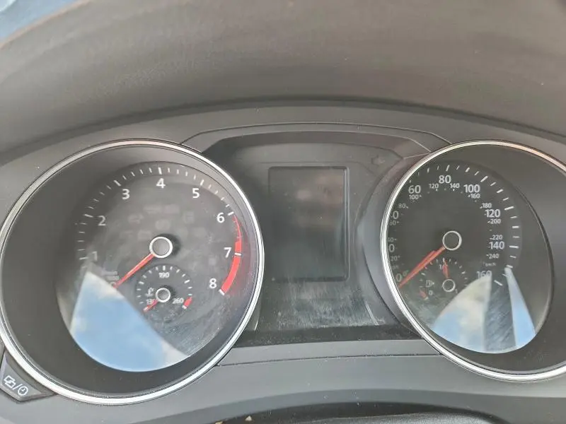 2017 VOLKSWAGEN JETTA SE  