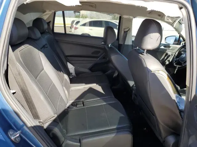 2018 VOLKSWAGEN TIGUAN SE  