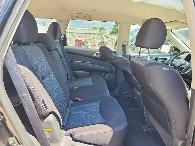 2019 NISSAN PATHFINDER SV  