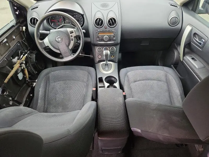 2011 NISSAN ROGUE S  