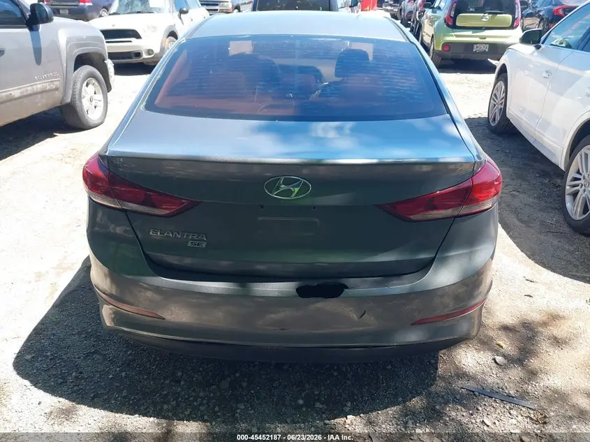 2018 HYUNDAI ELANTRA SE