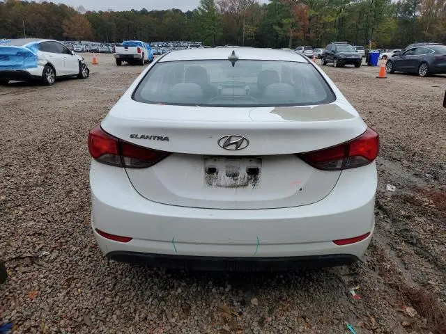 2016 HYUNDAI ELANTRA SE  
