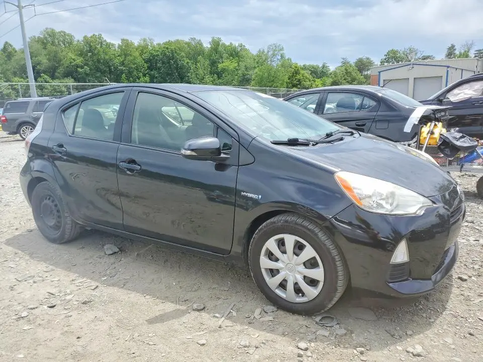 2013 TOYOTA PRIUS C TWO  