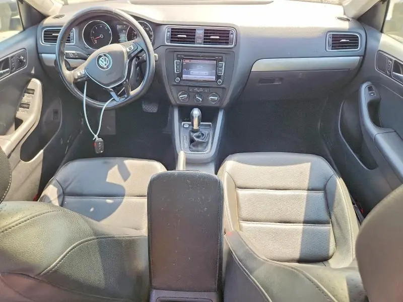 2015 VOLKSWAGEN JETTA SE  