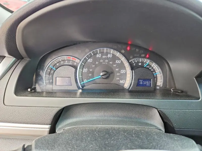 2012 TOYOTA CAMRY SE  
