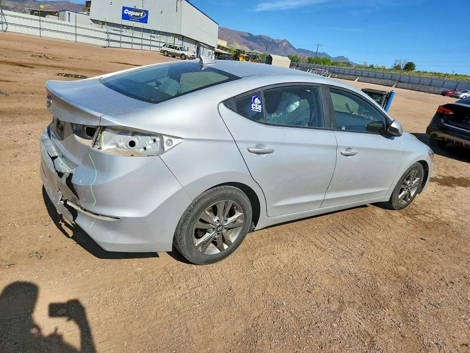 2018 HYUNDAI ELANTRA SEL  