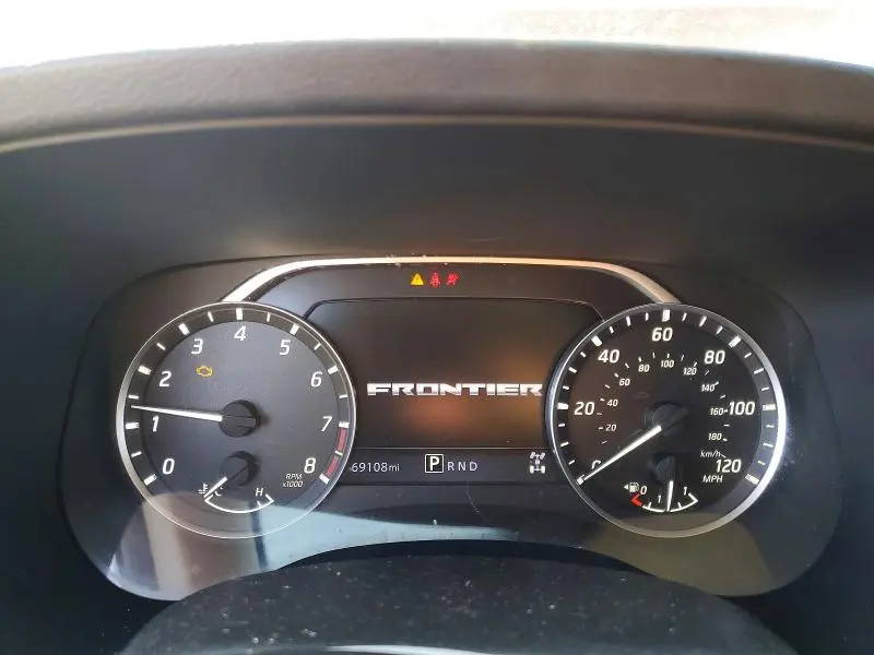 2022 NISSAN FRONTIER SV  