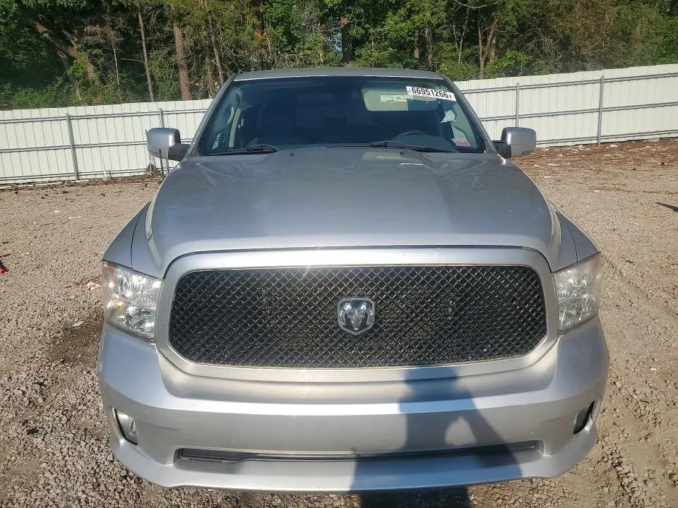 2014 RAM 1500 ST  