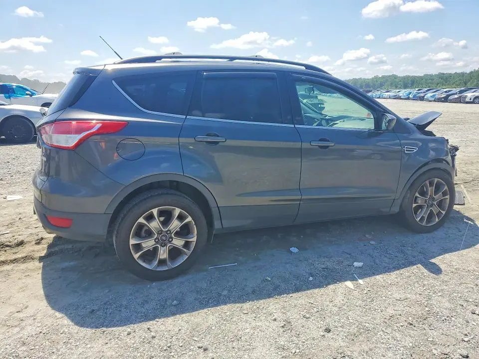 2016 FORD ESCAPE SE  