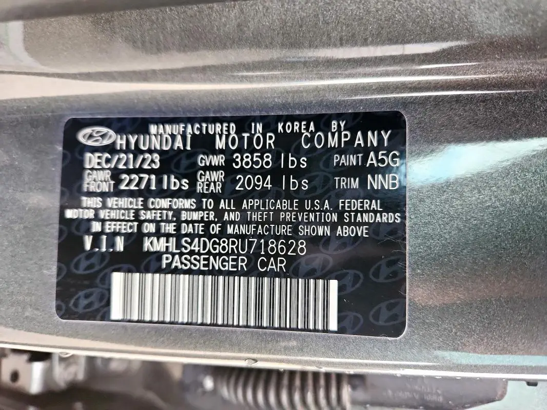 2024 HYUNDAI ELANTRA SEL  