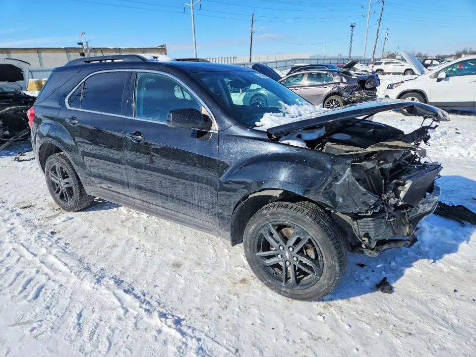 2017 CHEVROLET EQUINOX LT  