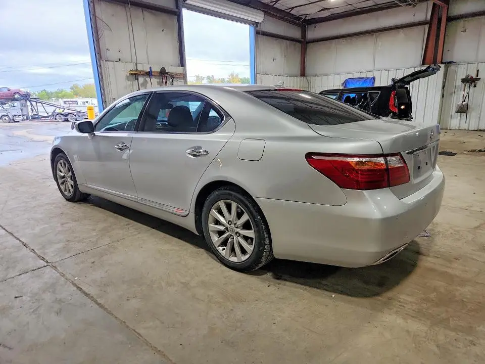 2011 LEXUS LS 460L  