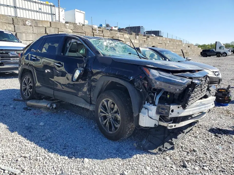 2022 TOYOTA RAV4 LIMITED  