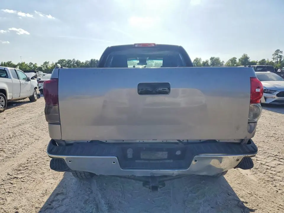 2011 TOYOTA TUNDRA DOUBLE CAB SR5  