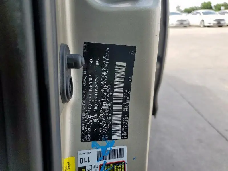 2015 TOYOTA SIENNA LE  