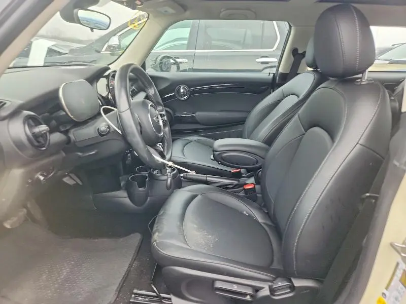 2022 MINI COOPER S  