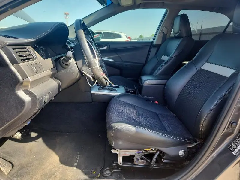 2012 TOYOTA CAMRY SE  