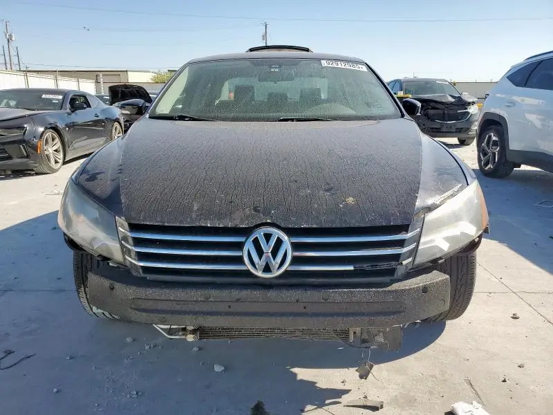 2014 VOLKSWAGEN PASSAT   