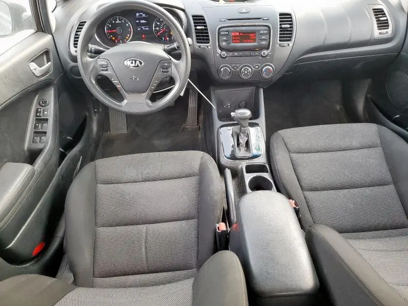 2017 KIA FORTE LX  