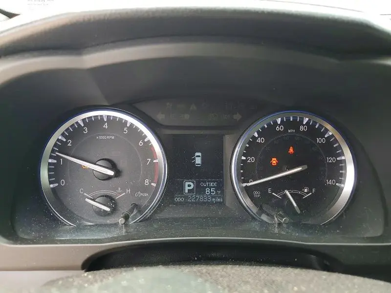 2015 TOYOTA HIGHLANDER LE PLUS  