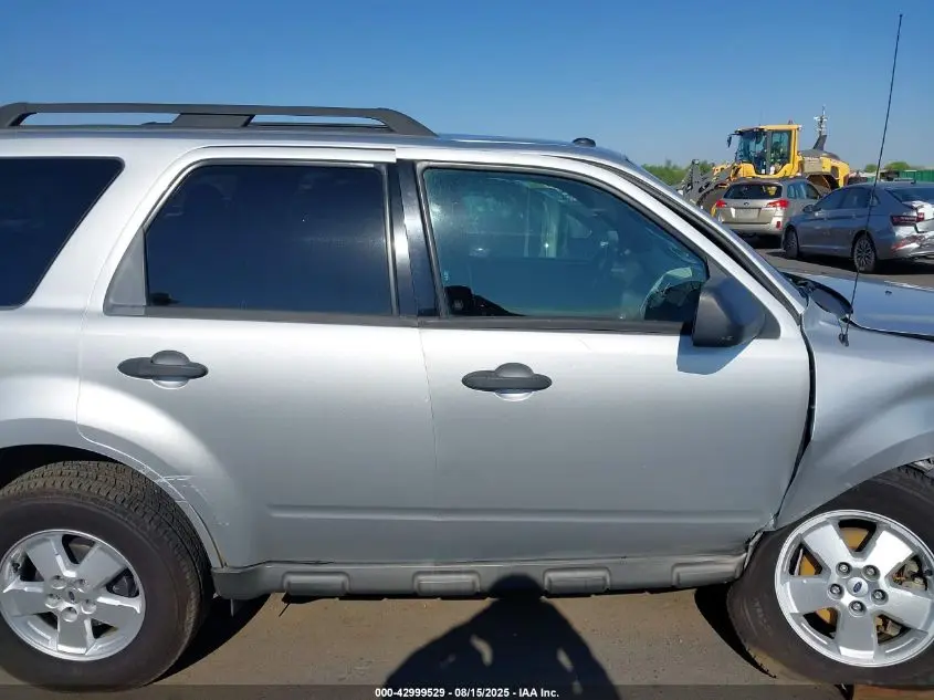 2010 FORD ESCAPE XLT