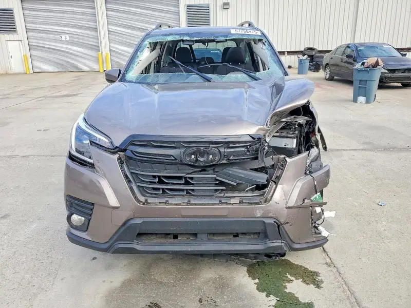 2023 SUBARU FORESTER PREMIUM  