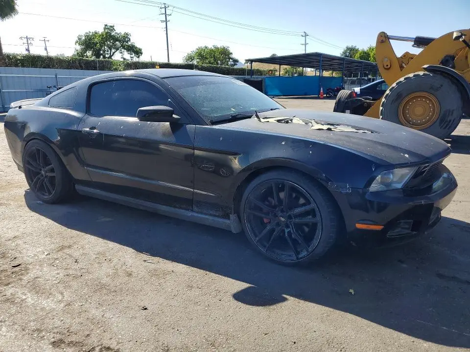2011 FORD MUSTANG   