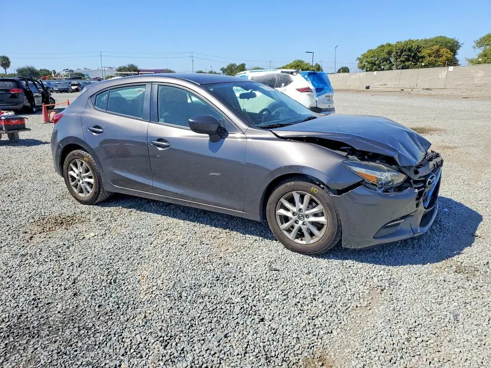 2017 MAZDA 3 SPORT  