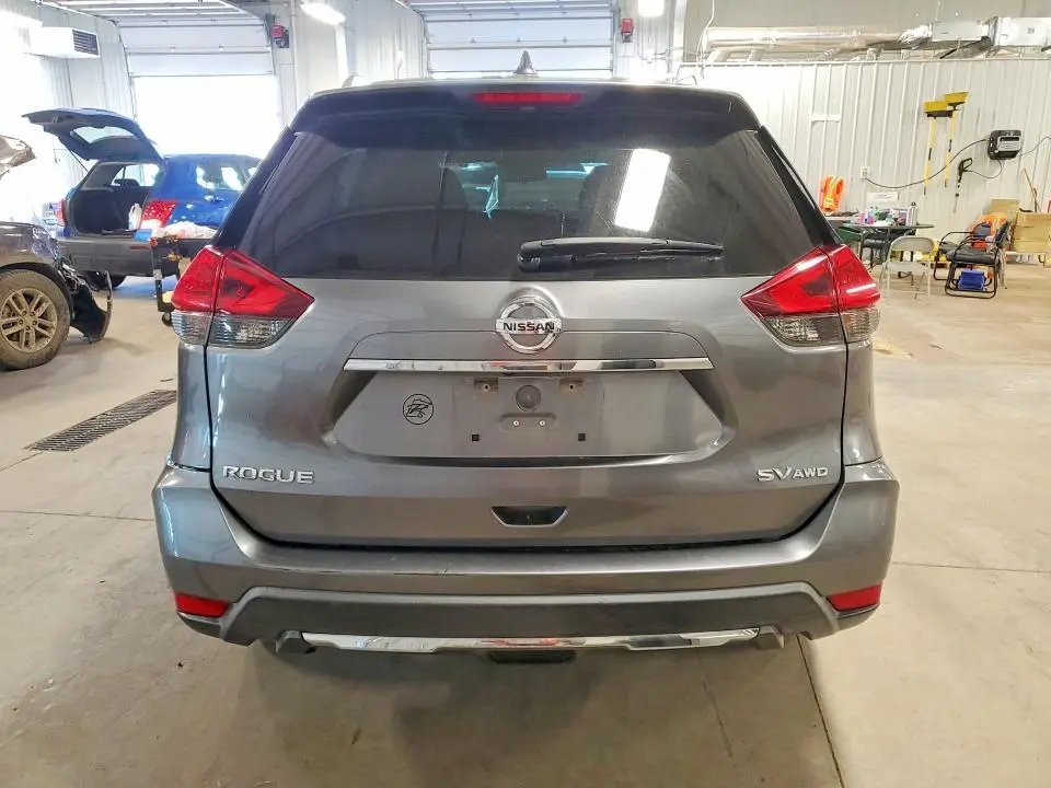 2017 NISSAN ROGUE SV  