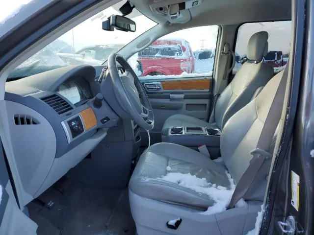 2010 CHRYSLER TOWN & COUNTRY LIMITED  
