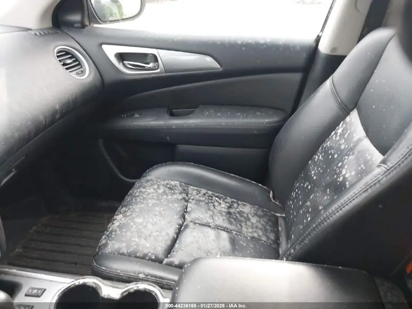 2019 NISSAN PATHFINDER SL