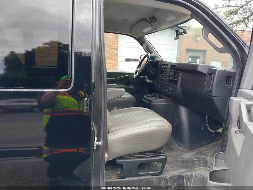 2019 CHEVROLET EXPRESS 3500 LS