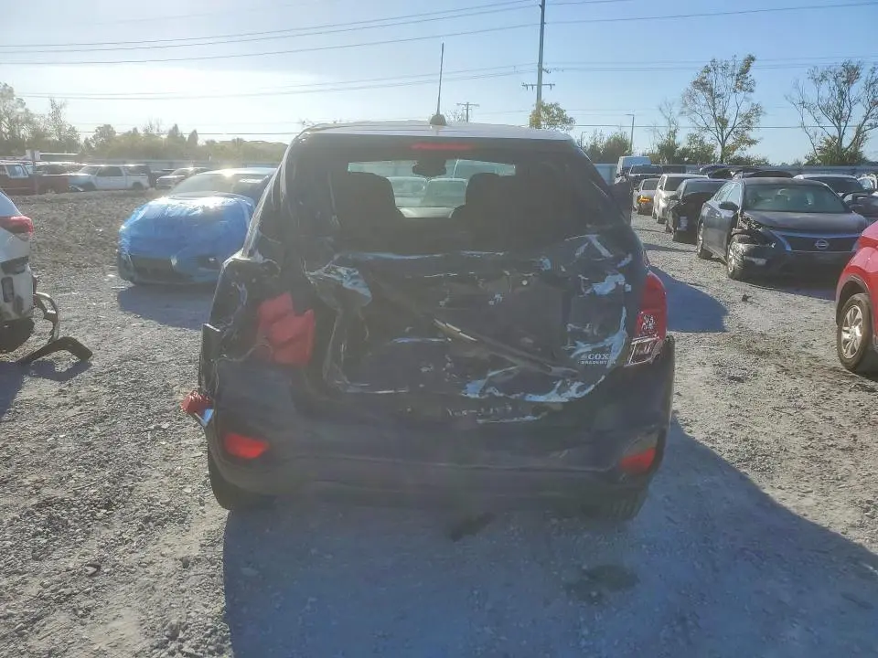 2022 CHEVROLET TRAX LS  