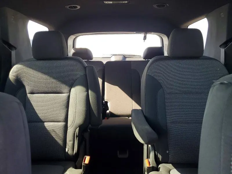2023 CHEVROLET TRAVERSE LT  